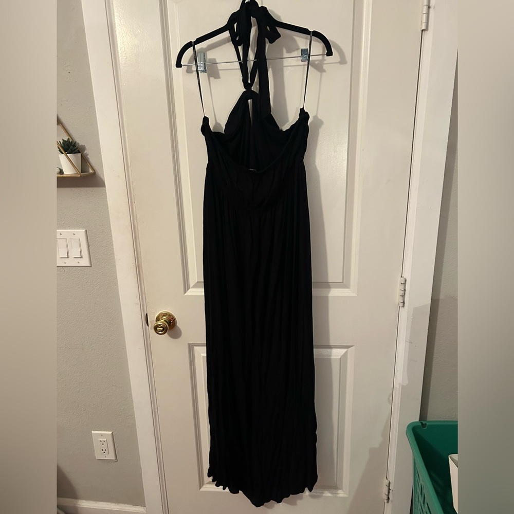 Forever 21 Plus Size Black Halter Maxi Dress - Picture 6 of 6